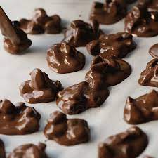 almond chocolate rocks
