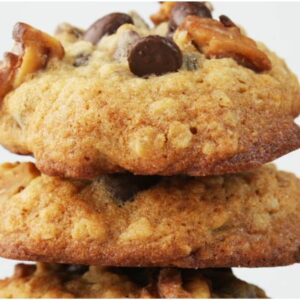 banana walnut cookies with chocolate