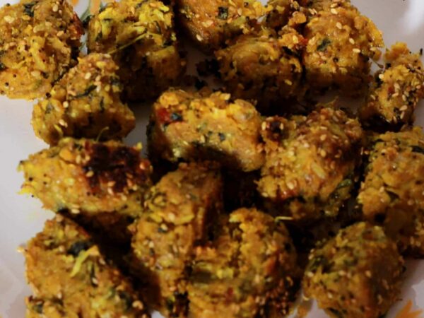 steamed oats methi muthia